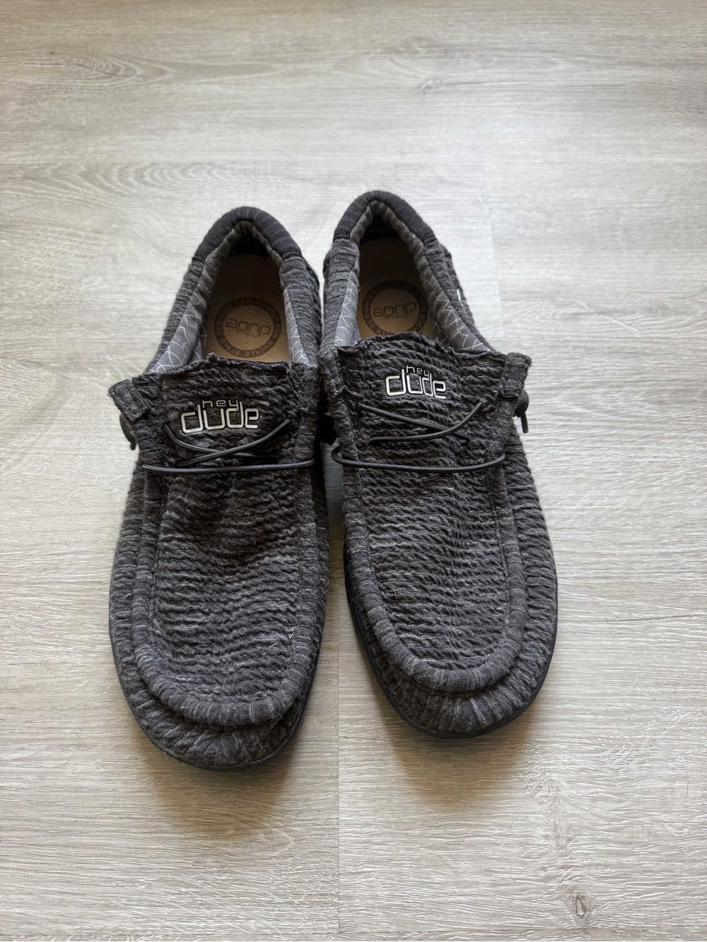 Hey Dude Wally Crinkle Charcoal Slip-On Shoes Women’s Size 8